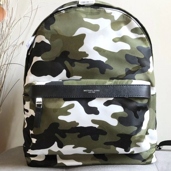 Michael kors camo green backpack large nylon - Picture 4 of 8